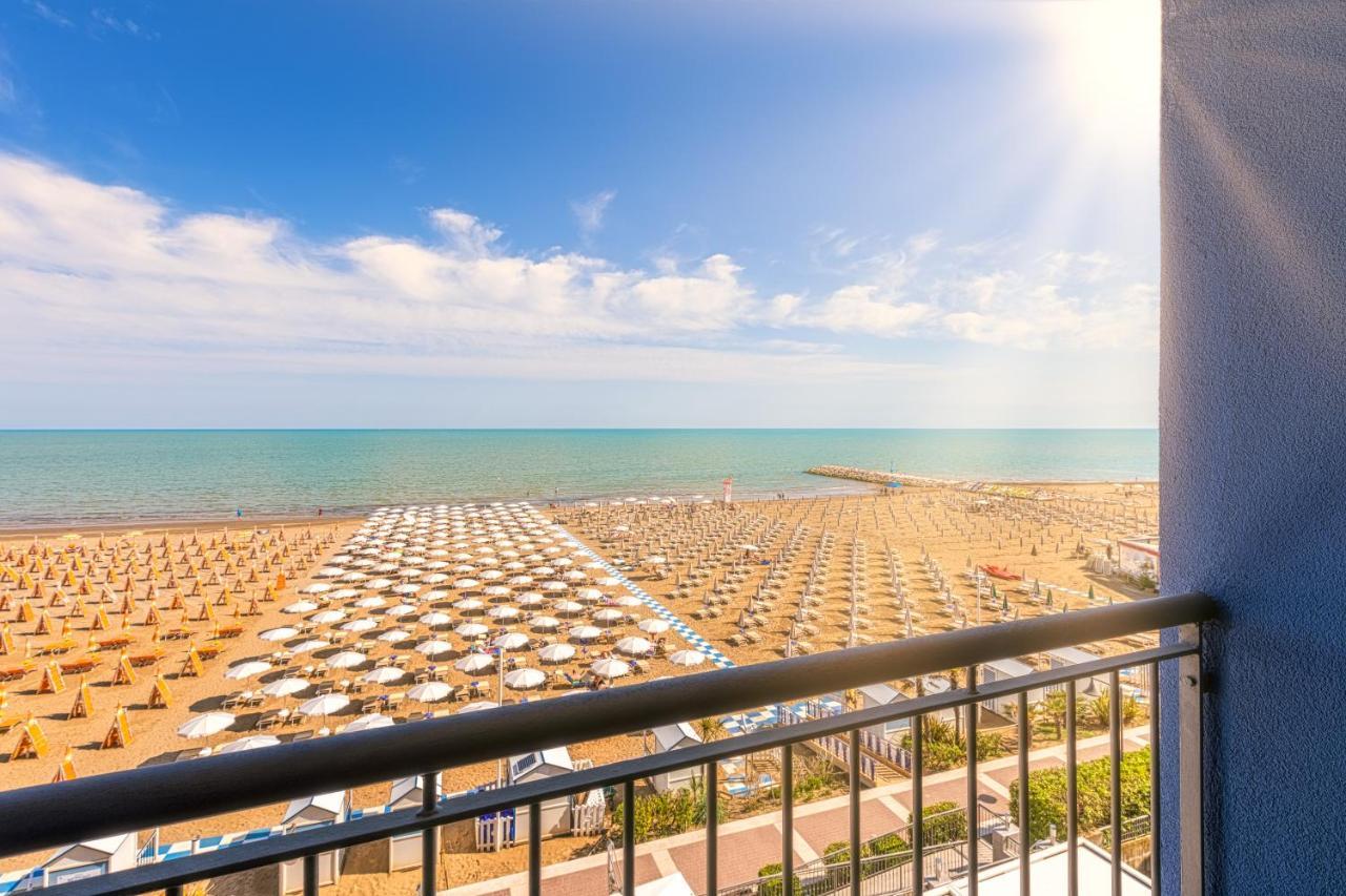 Hotel Nettuno Caorle Exterior photo