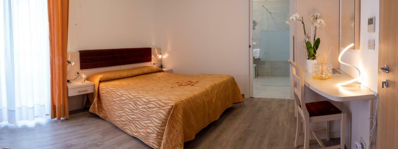 Hotel Nettuno Caorle Exterior photo